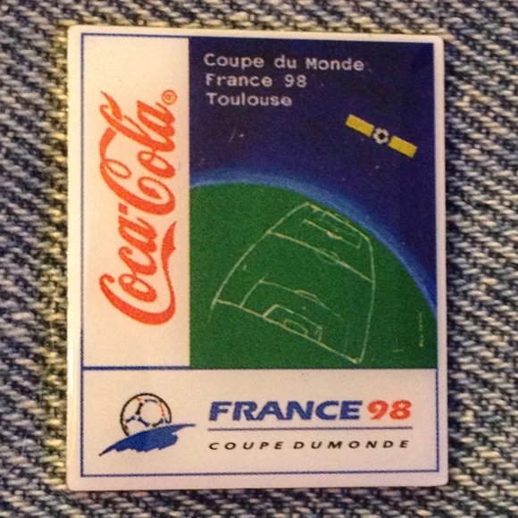 Lot of 7 World Cup Soccer ~ Football Pins ~ 1998 ~ Stadium Cities ~ Coca Cola - Picture 8 of 8